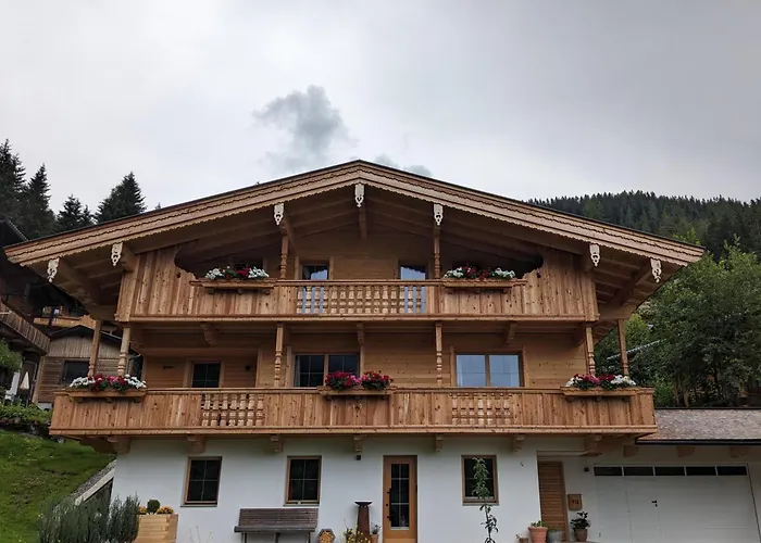 Dicka アパート *